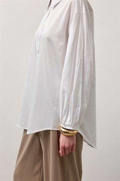 Beyaz Pamuklu Balon Kol Detaylı Relaxed Fit Gömlek