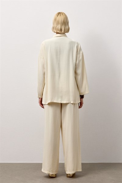 Ekru Kaplama Düğmeli Salaş Ceket