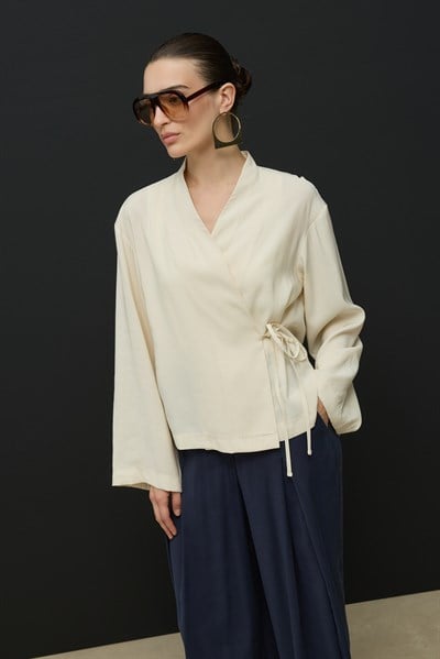 Ekru Kruvaze Bağlamalı Mini Kimono