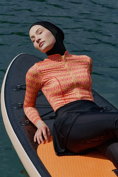 Geometrik Desenli Surf Mayo