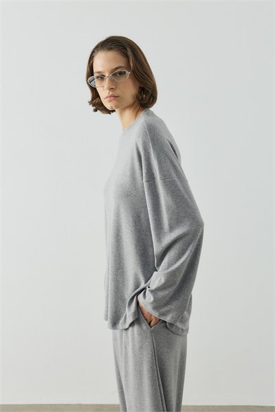 Gri Oversize Uzun Kol Basic Body