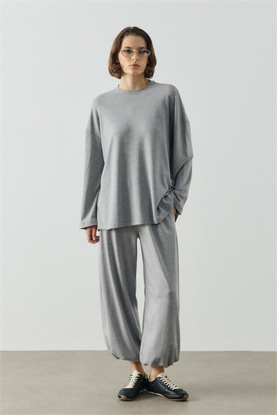 Gri Oversize Uzun Kol Basic Body