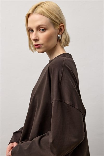Kahverengi Dikiş Detaylı Bisiklet Yaka Basic T-Shirt