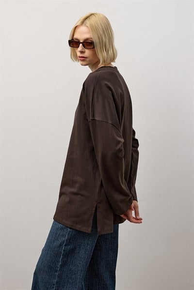 Kahverengi Oversize Kesim Uzun Kollu Basic T-Shirt