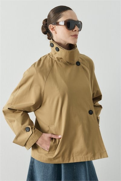 Koyu Camel Kutu Form Crop Gabardin Trenç