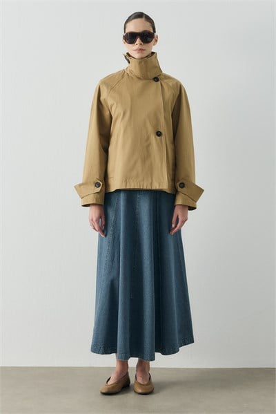Koyu Camel Kutu Form Crop Gabardin Trenç