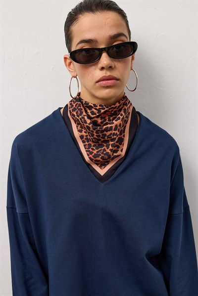 Lacivert V Yaka Uzun Kollu Basic T-Shirt