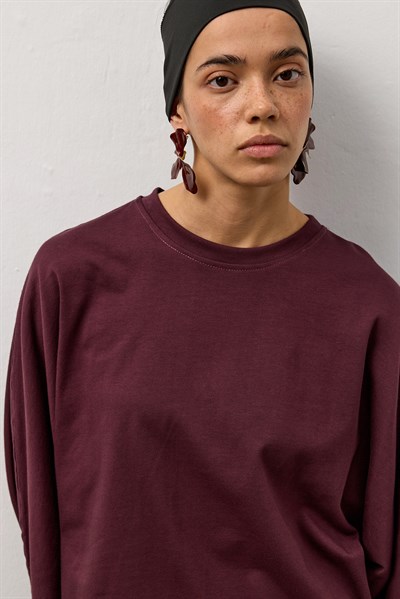 Mürdüm Geniş Kollu Uzun Basic T-Shirt