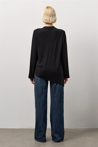 Siyah Asimetrik Kesim Basic Uzun Kollu T-Shirt