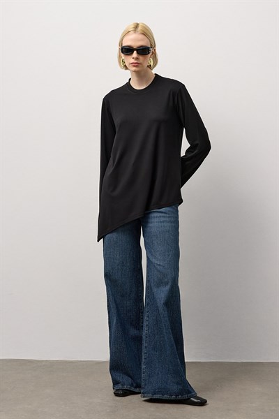 Siyah Asimetrik Kesim Basic Uzun Kollu T-Shirt