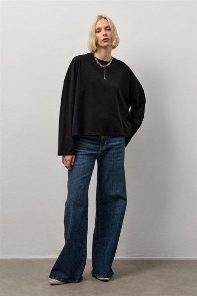 Siyah Dikiş Detaylı Bisiklet Yaka Basic T-Shirt