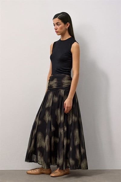 Siyah Drapeli Desenli Etek