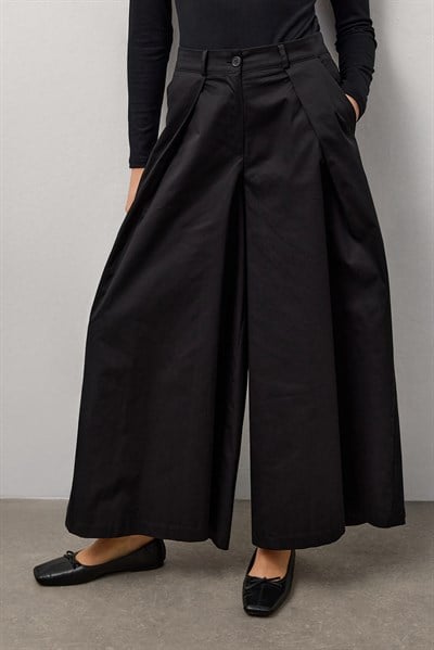 Siyah Geniş Paça Etek Pantolon