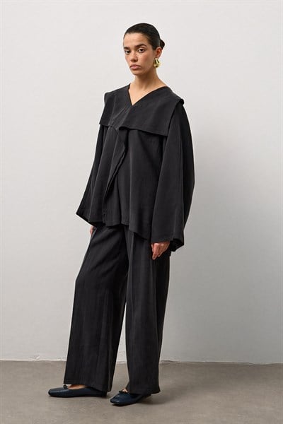 Siyah Kimono Form Hafif Dökümlü Takım