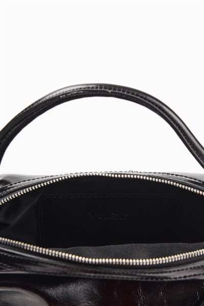 Siyah Minimal Logolu Mini Çanta