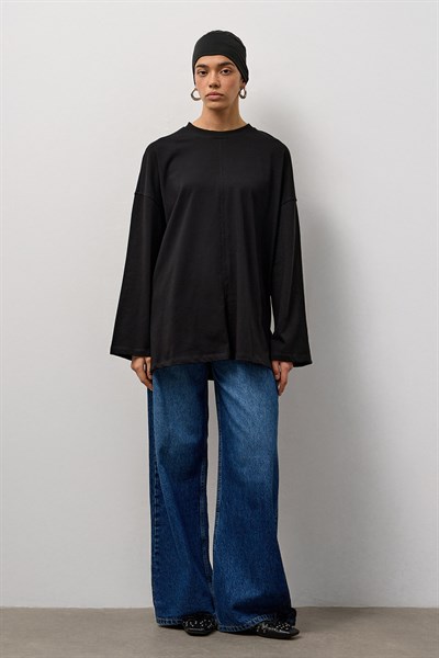 Siyah Oversize Kesim Uzun Kollu Basic T-Shirt