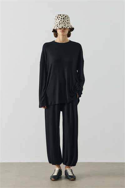Siyah Oversize Uzun Kol Basic Body