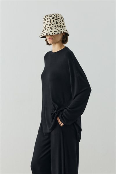 Siyah Oversize Uzun Kol Basic Body
