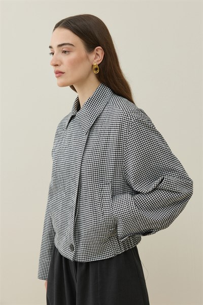 Siyah Pötikare Desenli Mini Bomber Ceket