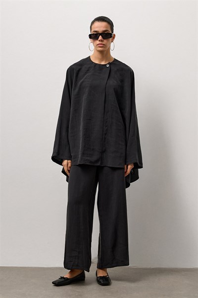 Siyah Soft Line Dökümlü Takım