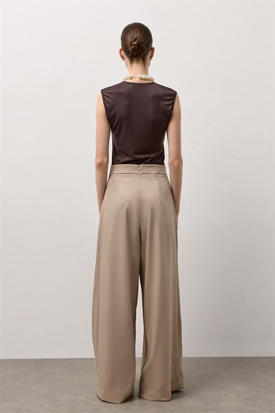 Taş Pileli Bol Paça Pantolon