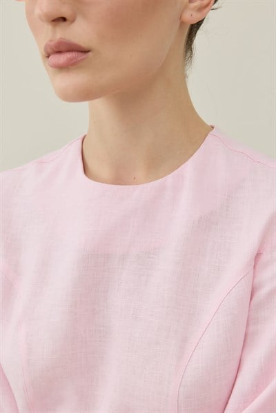 Toz Pembe Asimetrik Volanlı Keten Bluz