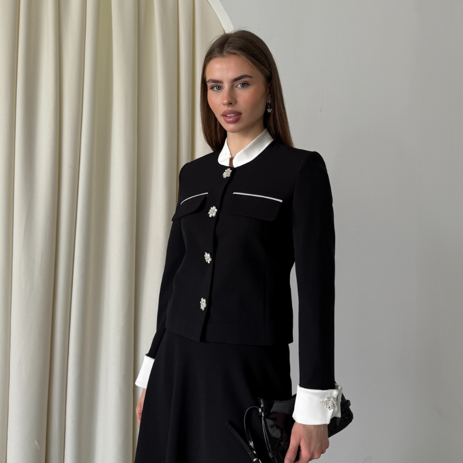Eegant Satin Collar