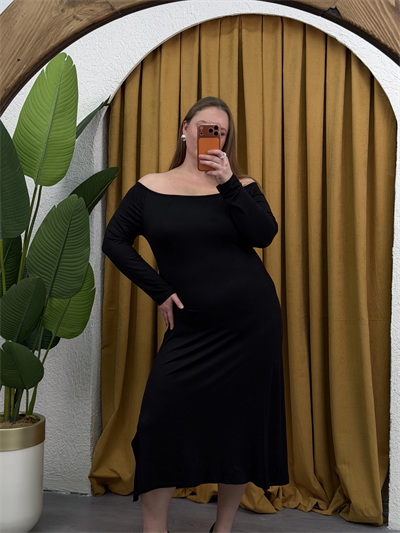 Yırtmaçlı Madonna Yaka Esnek Penye Elbise - Siyah