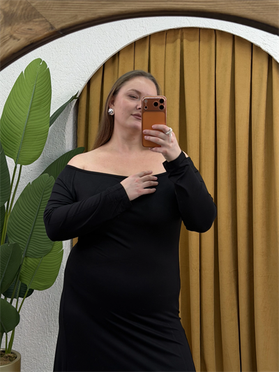 Yırtmaçlı Madonna Yaka Esnek Penye Elbise - Siyah