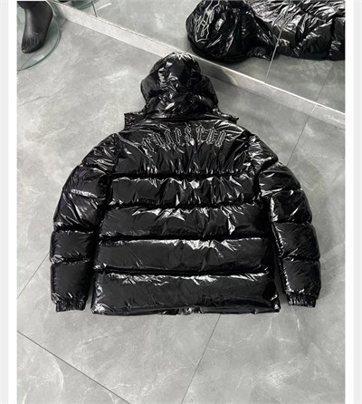 Parlak Trapstar Mont