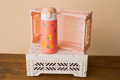 SipnJoy - SipSquad Çocuk Su Termosu | 480 ml - Giggle Giraffe