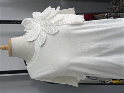 Büyük Çiçekli T-Shirt EKRU