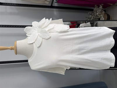 Büyük Çiçekli T-Shirt EKRU