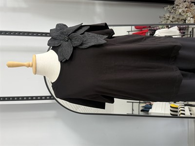 Büyük Çiçekli T-Shirt SİYAH