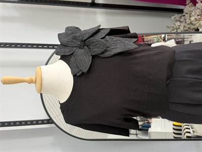 Büyük Çiçekli T-Shirt SİYAH