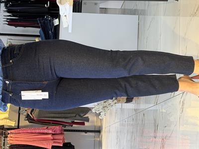 Paçası Kesik Toparlayıcı Boyfit Jean Lacivert