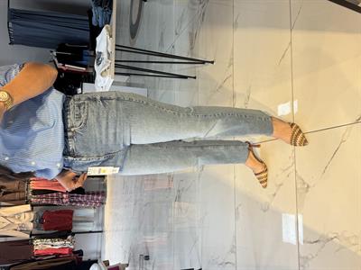 Paçası Kesik Toparlayıcı Boyfit Jean Mavi