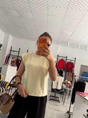 SIFIR KOL VATKALI BASİC TSHİRT SARI
