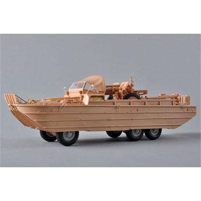 I Love Kit 63540 1/35 Ölçek, GMC DUKW-353 Amfibi Araç ve 105mm Howitzer Top, Plastik Model Kiti