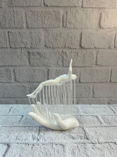 3D El Üzerinde İnsan Figürü Beyaz Minimal Masa Üstü Dekor