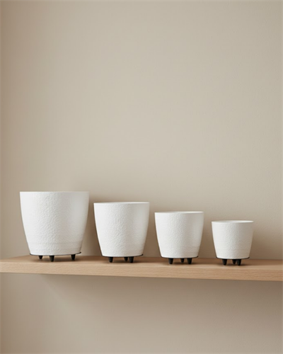 4’lü 3D Beyaz Dekoratif Vazo Seti Modern Ayaklı Şık Saksı Takımı