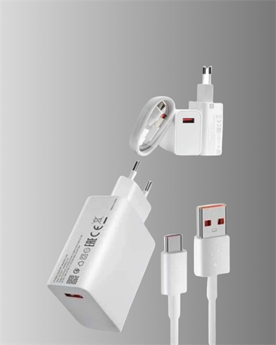 67W Süper Hızlı Şarj Adaptörü ve Kablo Seti – Güvenli, Kompakt ve Ergonomik Tasarım