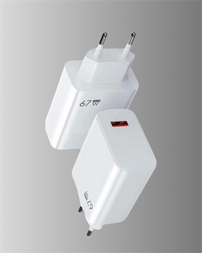 67W Süper Hızlı Şarj Adaptörü ve Kablo Seti – Güvenli, Kompakt ve Ergonomik Tasarım