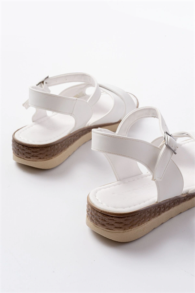 692-564 Beyaz Ortopedik Taban Çapraz Tokalı Kadın Sandalet