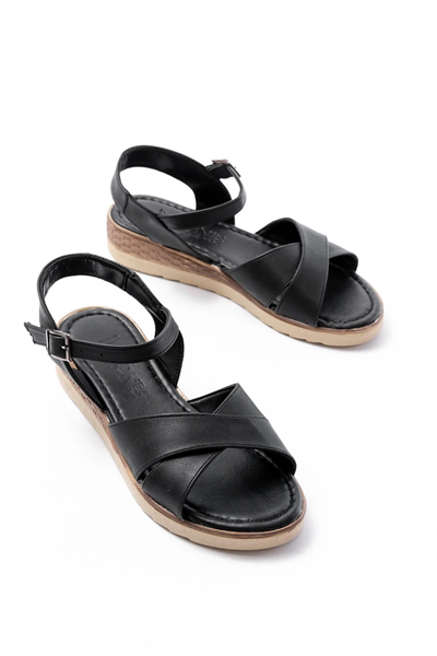 692-564 Siyah Ortopedik Taban Çapraz Tokalı Kadın Sandalet