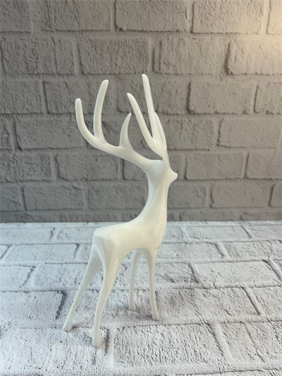 Beyaz Dekoratif Geyik Figürü Şık Ev Aksesuarı
