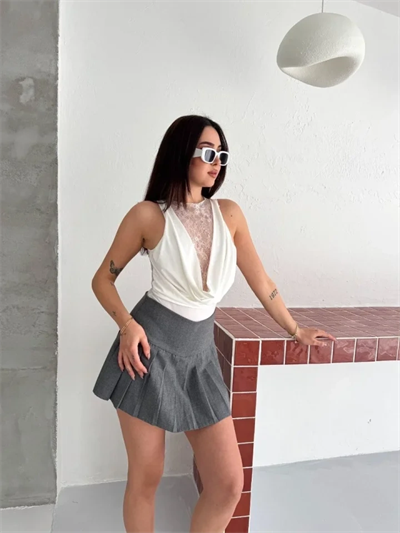 Dantel Detaylı Derin Dekolte Body Şık Kolsuz Yazlık Bodysuit - Beyaz