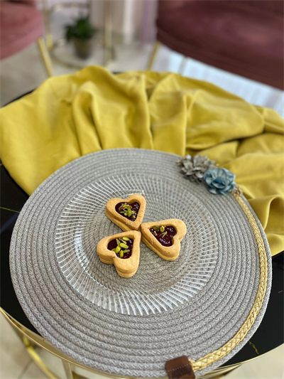 DecoHandy 39cm Çiçekli Jüt Örme Supla Amerikan Servis