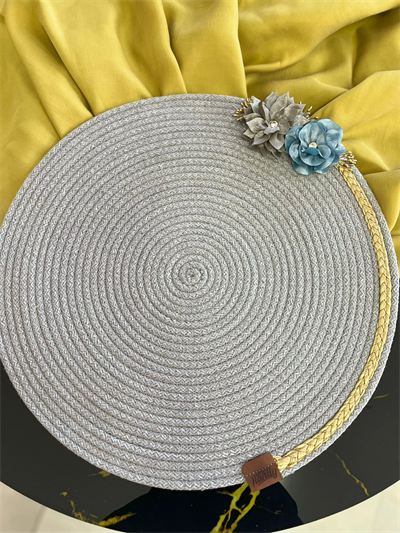 DecoHandy 39cm Çiçekli Jüt Örme Supla Amerikan Servis