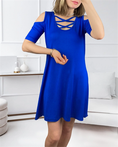 Dekolteli Bağcık Detay Viskon Kumaş Elbise